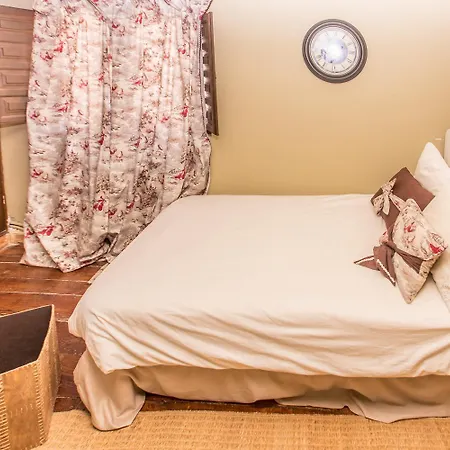 La Casita Del Cipres - Encantadora Casa 7 Con Piscina Y Jardin Privado بيت للعطل *