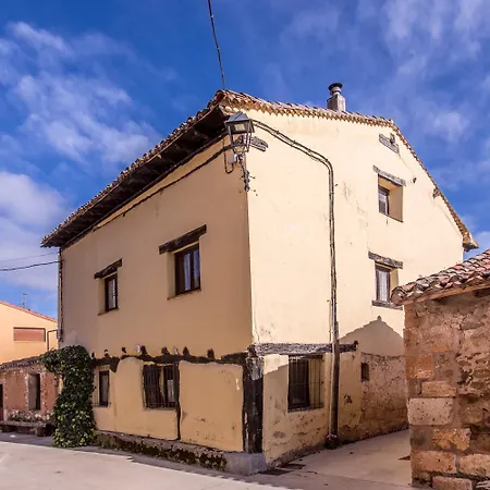 بيت للعطل La Casita Del Cipres - Encantadora Casa 7 Con Piscina Y Jardin Privado Puentedura