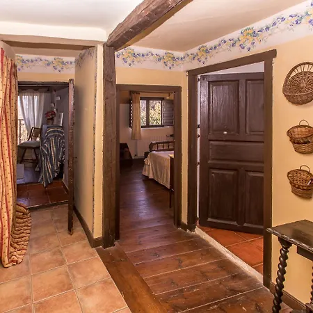 La Casita Del Cipres - Encantadora Casa 7 Con Piscina Y Jardin Privado Puentedura