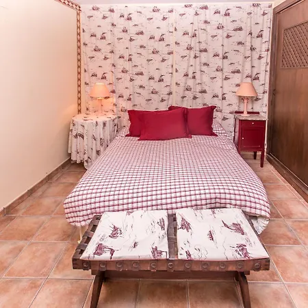 La Casita Del Cipres - Encantadora Casa 7 Con Piscina Y Jardin Privado بيت للعطل