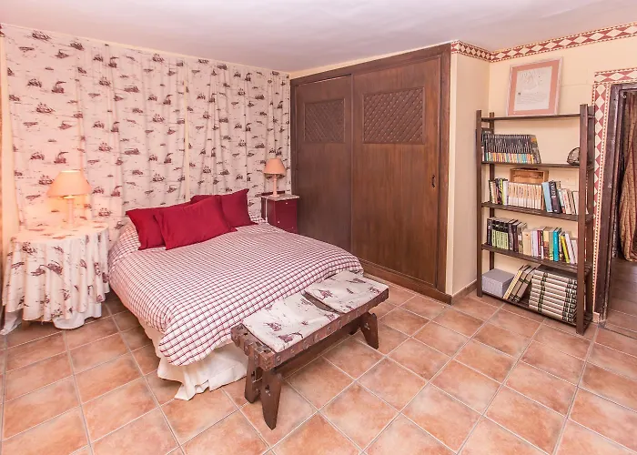 La Casita Del Cipres - Encantadora Casa 7 Con Piscina Y Jardin Privado *